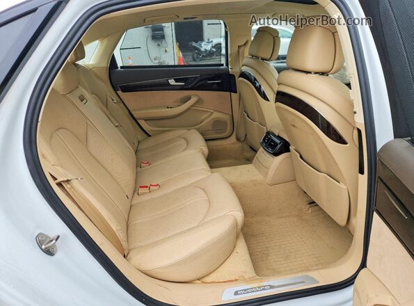 WAU44AFD4JN000820 2018 AUDI A8 Белый Вид задних сидений
