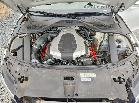 WAU44AFD4JN000820 2018 AUDI A8 Белый Вид задней части салона