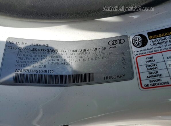 WAU67LFF4G1045172 2016 AUDI A3 White Vista del compartimento del motor