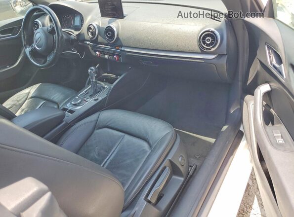 WAU67LFF4G1045172 2016 AUDI A3 White Vista del salpicadero
