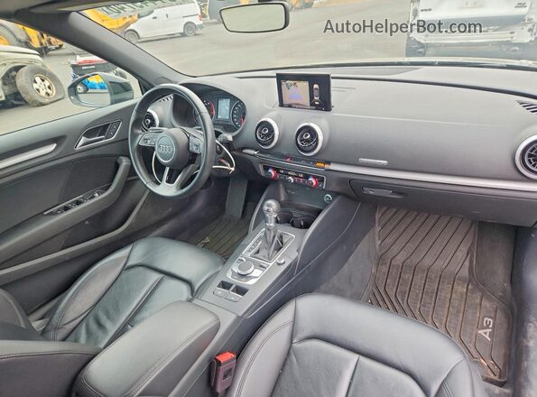 WAU78LFF8J1061495 2018 AUDI A3 Black Вид панелі приладів