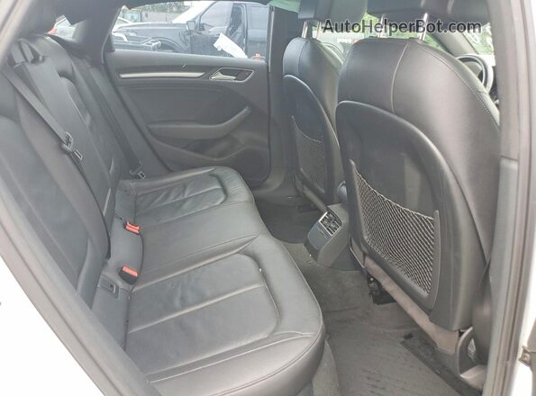 WAUA7GFF7G1055938 2016 AUDI A3 White Widok tylnych siedzeń