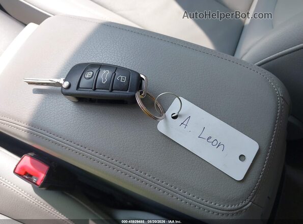 WAUA7HFF5G1101529 2016 AUDI A3 Серебряный Вид панели приборов