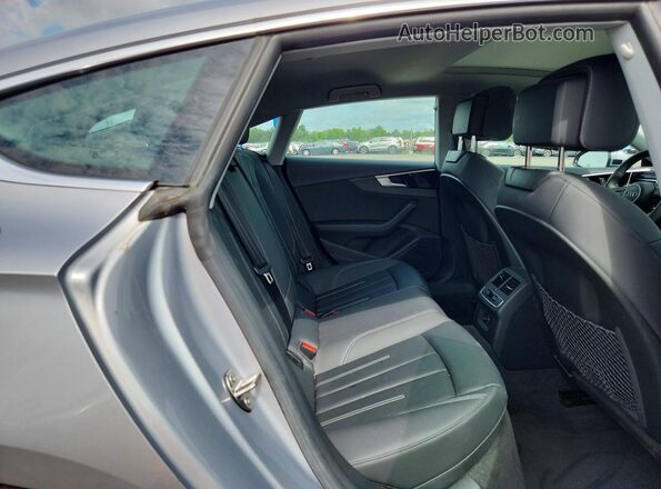 WAUABCF58MA063203 2021 AUDI A5 Серебряный Вид задних сидений