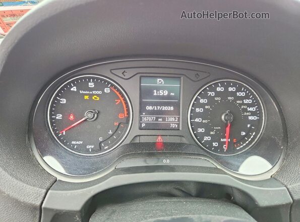 WAUAUGFF5H1043264 2017 AUDI A3 Red Vista del cuadro de instrumentos