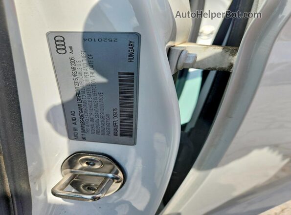 WAUAUGFF7J1005475 2018 AUDI A3 Белый Вид подкапотного пространства
