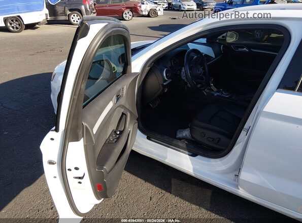 WAUAUGFF7K1020477 2019 AUDI A3 White წინა სალონის ხედი