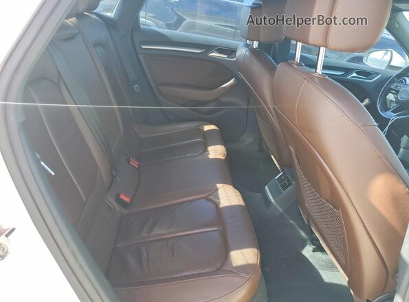 WAUAUGFF8H1027091 2017 AUDI A3 White Widok tylnych siedzeń