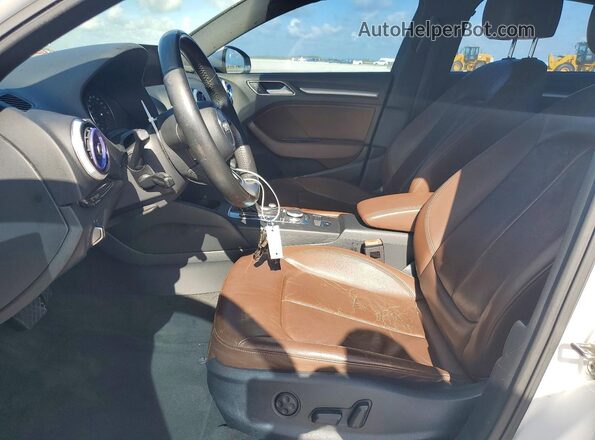 WAUAUGFF8H1027091 2017 AUDI A3 White Widok wnętrza z przodu