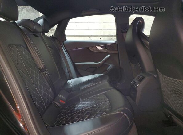 WAUB4AF41JA097053 2018 AUDI S4 Black Widok tylnych siedzeń