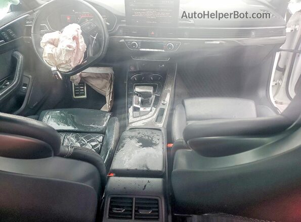 WAUB4AF43LA028142 2020 AUDI S4 White Widok deski rozdzielczej