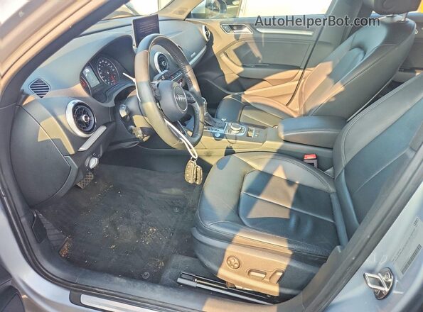 WAUB8GFF2H1074271 2017 AUDI A3 Gray Вид салону спереду