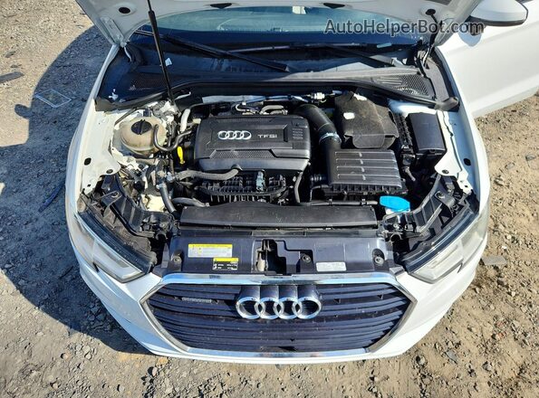 WAUB8GFF5H1033293 2017 AUDI A3 White Вид задньої частини салону