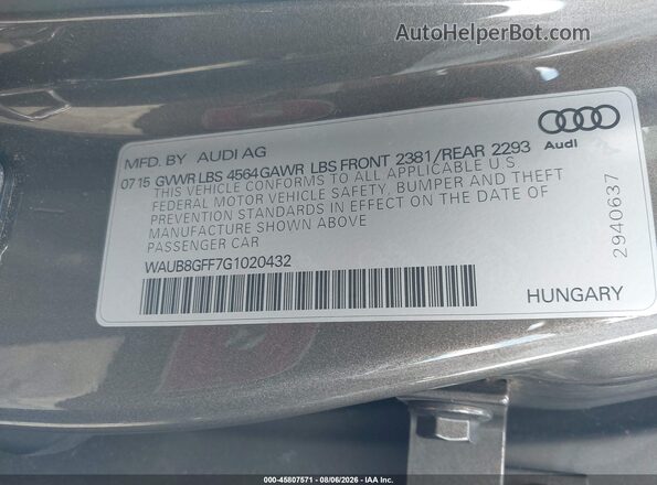 WAUB8GFF7G1020432 2016 AUDI A3 Gray Vista del compartimento del motor