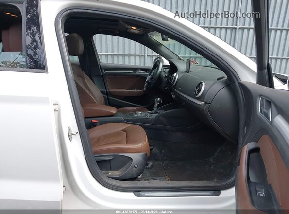 WAUB8GFF8H1051738 2017 AUDI A3 White წინა სალონის ხედი