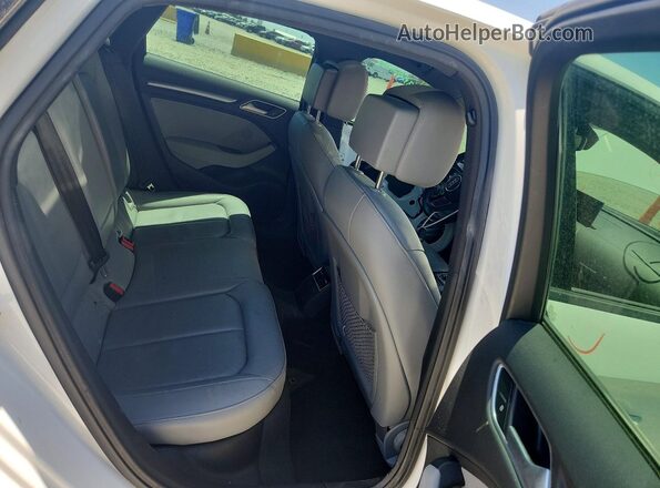WAUB8GFFXH1023018 2017 AUDI A3 White Вид задніх сидінь