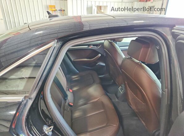 WAUBEGFF9KA104043 2019 AUDI A3 Black უკანა სავარძლების ხედი