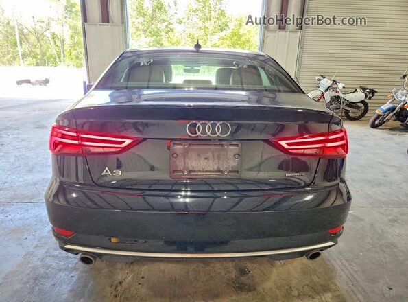 WAUBEGFF9KA104043 2019 AUDI A3 Black უკანა ხედი