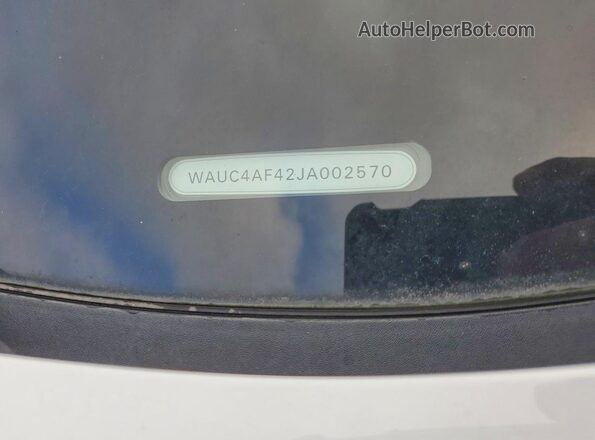 WAUC4AF42JA002570 2018 AUDI S4 White Սալոնի հետևի տեսք