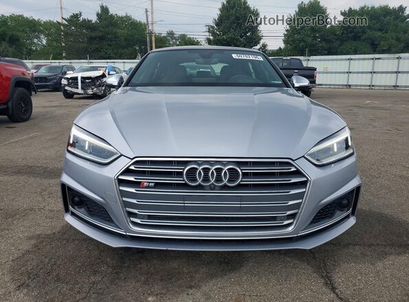 WAUC4CF51JA009918 2018 AUDI S5 Silver Widok z przodu