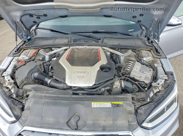 WAUC4CF51JA009918 2018 AUDI S5 Silver Widok wnętrza z tyłu