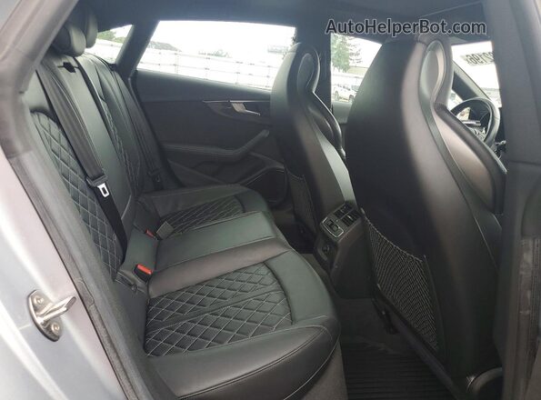 WAUC4CF51JA009918 2018 AUDI S5 Silver Widok tylnych siedzeń