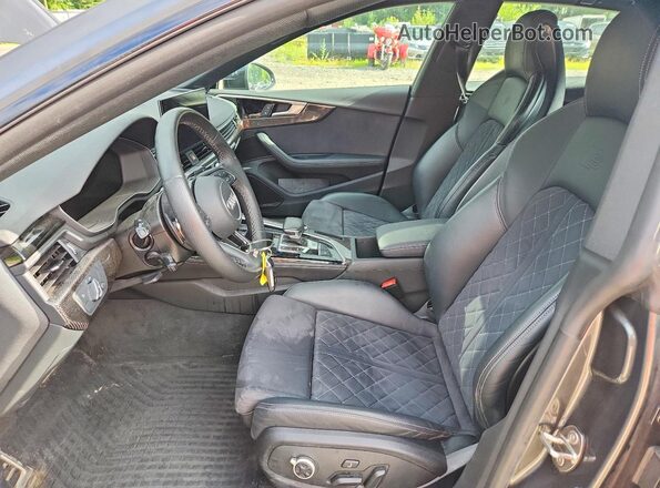 WAUC4CF56NA034416 2022 AUDI S5 Gray Вид салону спереду
