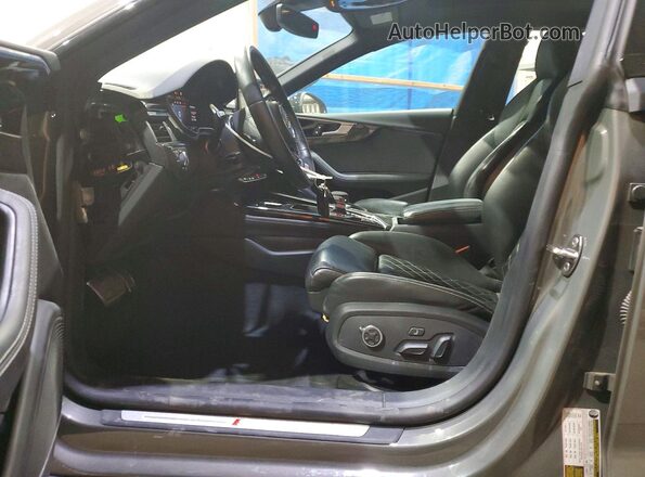 WAUC4CF58RA027442 2024 AUDI S5 Gray Widok wnętrza z przodu