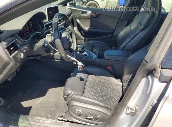 WAUC4DF54KA070428 2019 AUDI S5 Серебряный Вид салона спереди