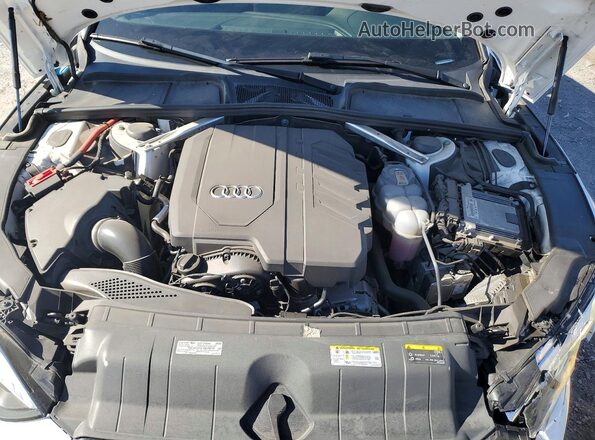 WAUCBCF58NA015906 2022 AUDI A5 White Widok komory silnika