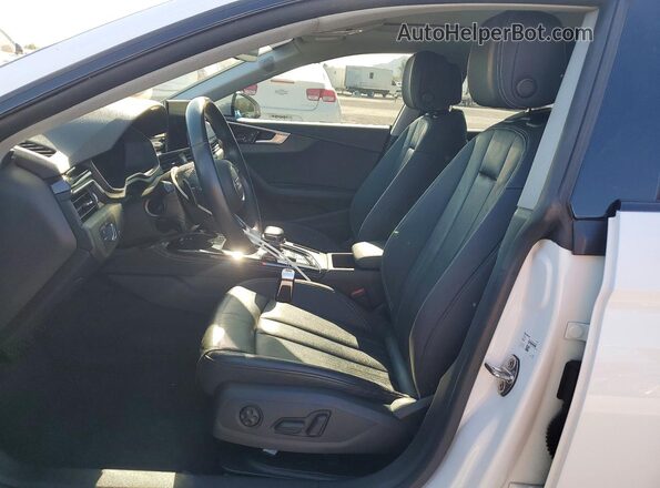 WAUCBCF58NA015906 2022 AUDI A5 White Widok wnętrza z przodu