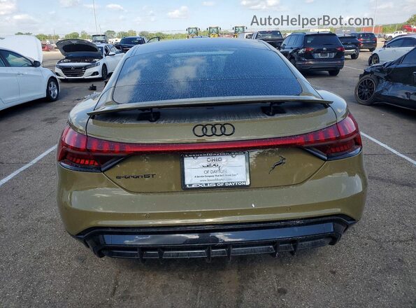 WAUCJBFW0R7001801 2024 AUDI E-TRON Зеленый Вид сзади