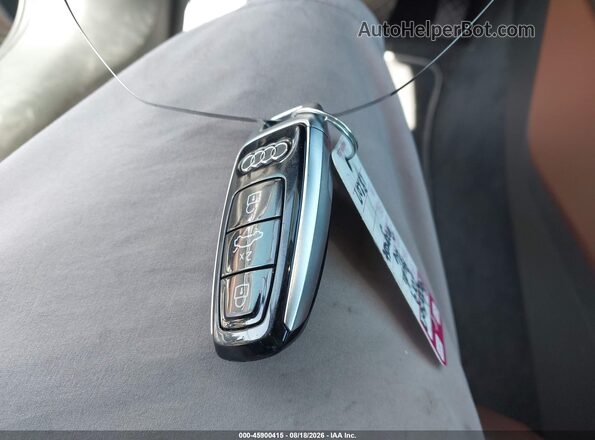 WAUD8AF2XKN127057 2019 AUDI A6 Blue Dashboard view