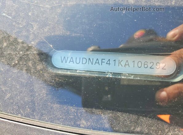 WAUDNAF41KA106292 2019 AUDI A4 Blue Widok komory silnika