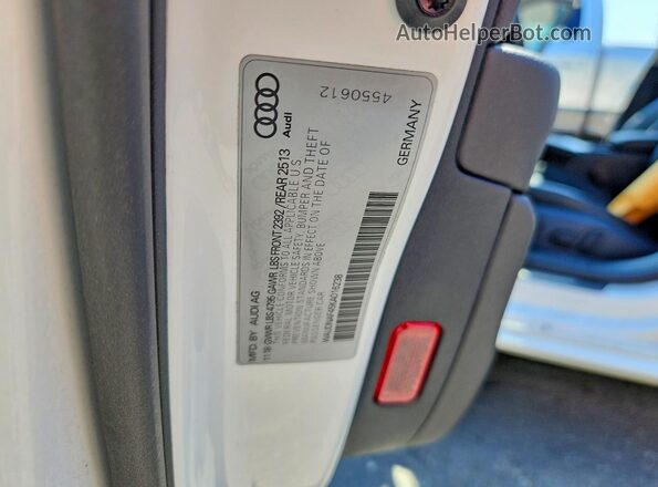 WAUDNAF45KA016238 2019 AUDI A4 Белый Вид подкапотного пространства