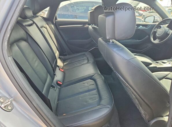 WAUE8GFF6G1041480 2016 AUDI A3 Silver Widok tylnych siedzeń