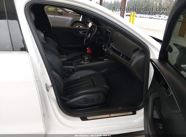 WAUEAAF41NN009302 2022 AUDI A4 White Front interior view