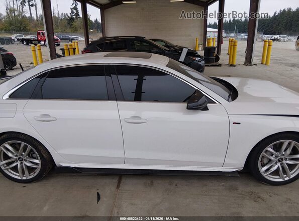 WAUEAAF41NN009302 2022 AUDI A4 White 360 interior view