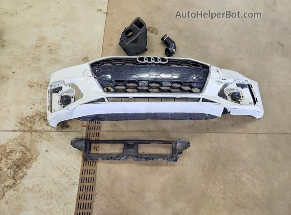 WAUEAAF43NN004473 2022 AUDI A4 White Engine compartment view