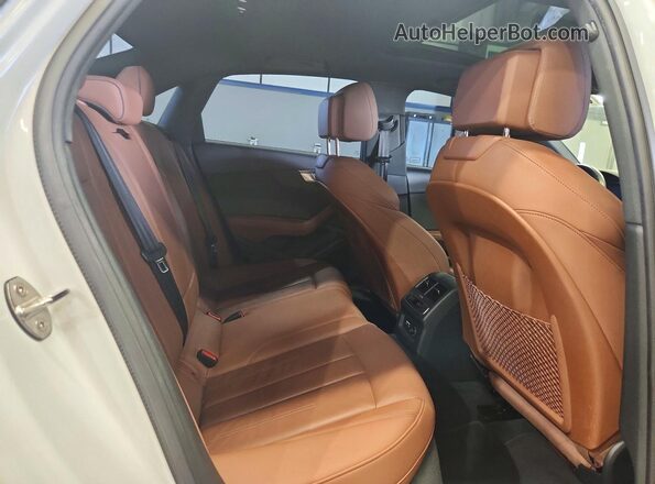 WAUEAAF43NN004473 2022 AUDI A4 White Rear seats view