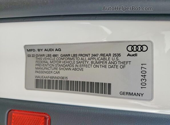 WAUEAAF48NN010835 2022 AUDI A4 White Vista del compartimento del motor