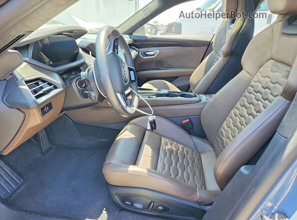 WAUEJBFW9R7004561 2024 AUDI E-TRON Blue Սալոնի դիմացի տեսք