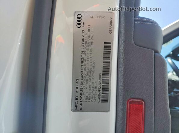 WAUENAF42LN009486 2020 AUDI A4 White Vista del compartimento del motor