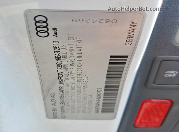 WAUENAF44HN060771 2017 AUDI A4 White Widok komory silnika