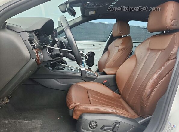 WAUENAF44HN071480 2017 AUDI A4 Белый Вид салона спереди