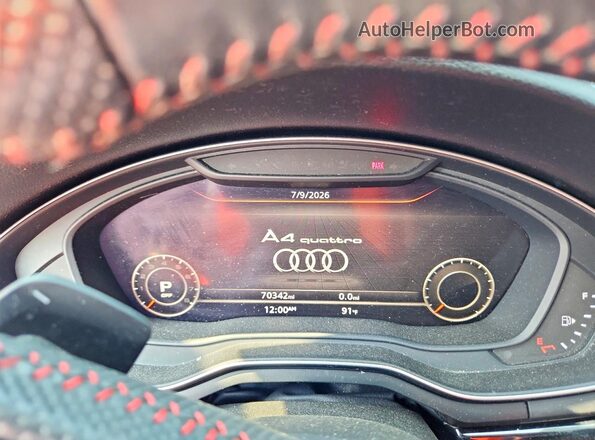 WAUENAF46JA057965 2018 AUDI A4 Silver Vista del cuadro de instrumentos