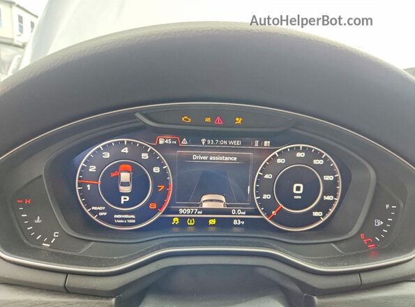 WAUENAF46JA076080 2018 AUDI A4 Silver Widok zestawu wskaźników