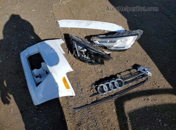 WAUENAF4XJN017753 2018 AUDI A4 Белый Вид подкапотного пространства