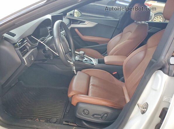 WAUFACF52MA009744 2021 AUDI A5 Белый Вид салона спереди