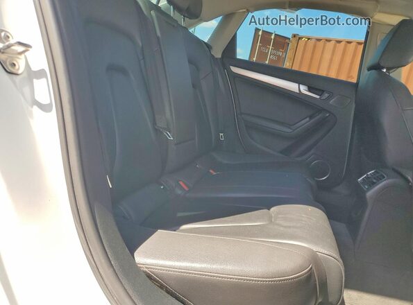 WAUFFAFL7GN013810 2016 AUDI A4 White Հետևի նստատեղերի տեսք